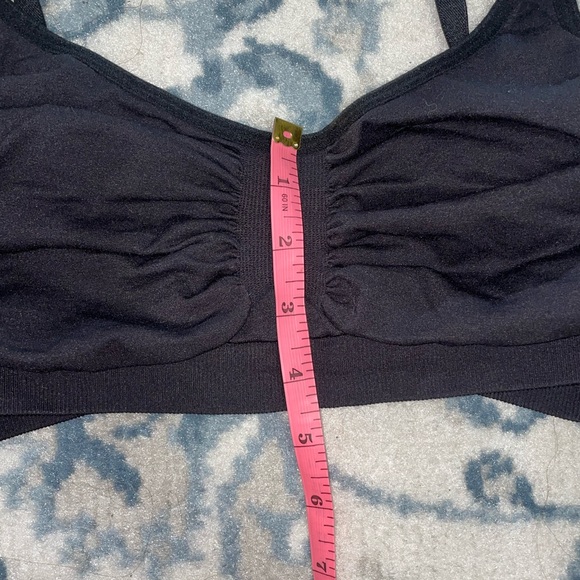 SKIMS Maternity Nursing Sculpting Bra - Picture 6 of 8